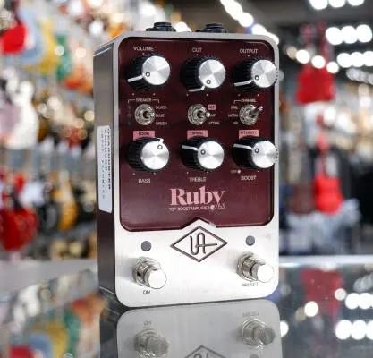 Universal Audio - UAFX Ruby '63 Top Boost Amplifier Pedal